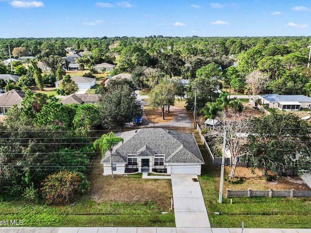 2098 Jupiter Boulevard, Palm Bay, FL 32908