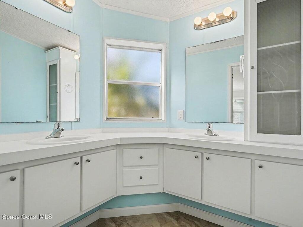 110 Holiday Park Boulevard, Palm Bay, FL 32907