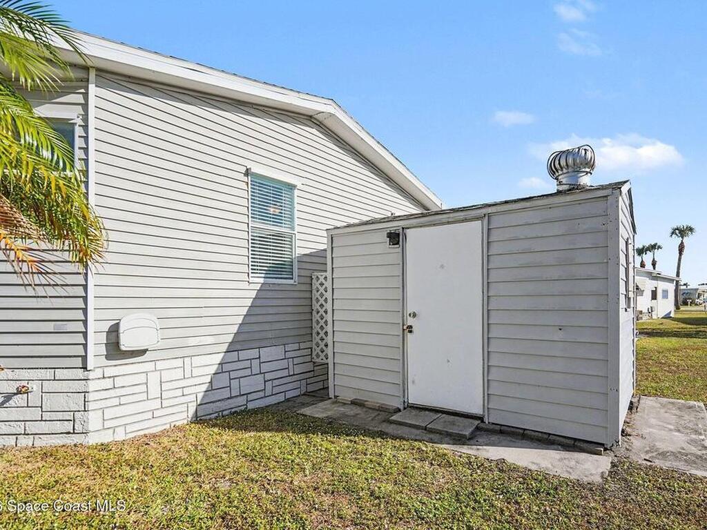 110 Holiday Park Boulevard, Palm Bay, FL 32907