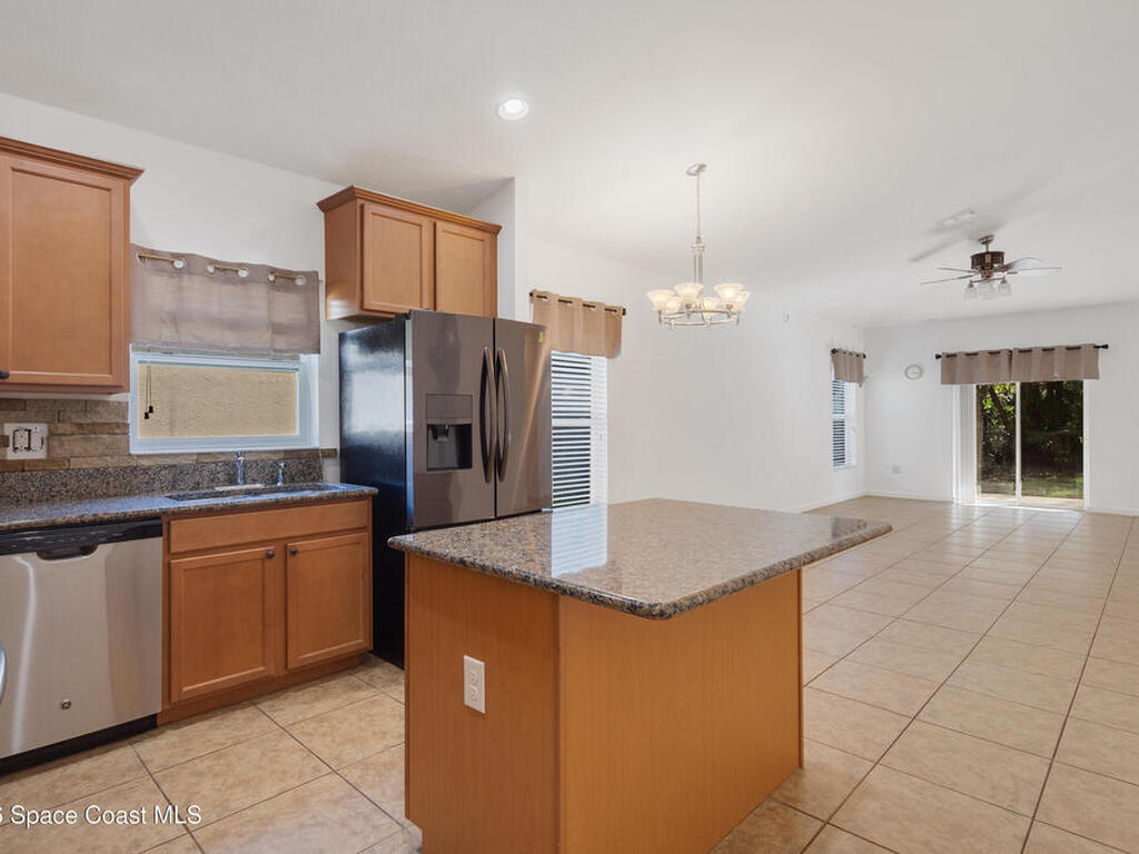 107 Carlisle Way, Sebastian, FL 32958