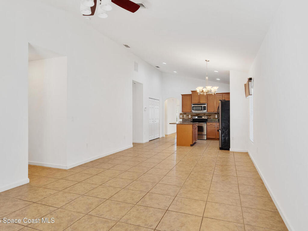 107 Carlisle Way, Sebastian, FL 32958