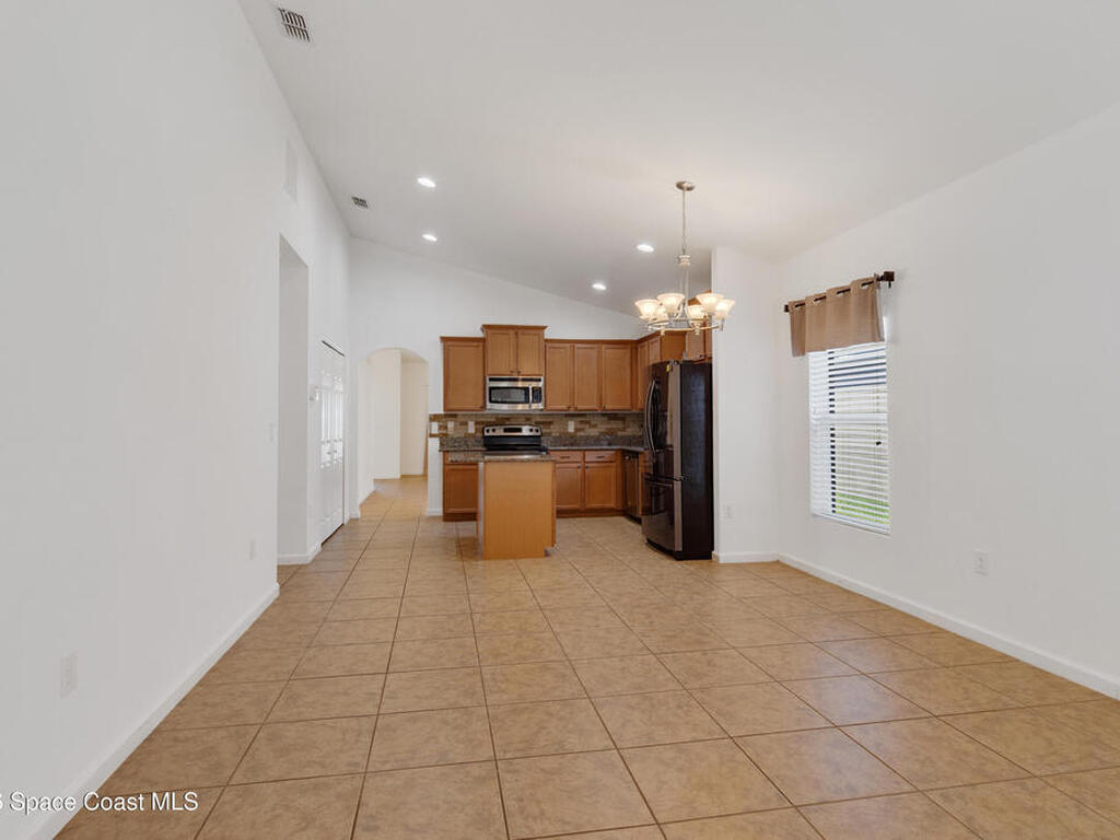 107 Carlisle Way, Sebastian, FL 32958