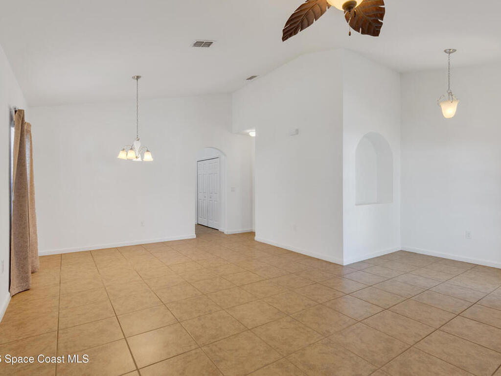 107 Carlisle Way, Sebastian, FL 32958