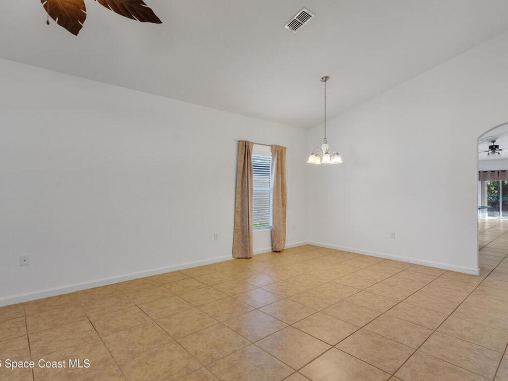 107 Carlisle Way, Sebastian, FL 32958