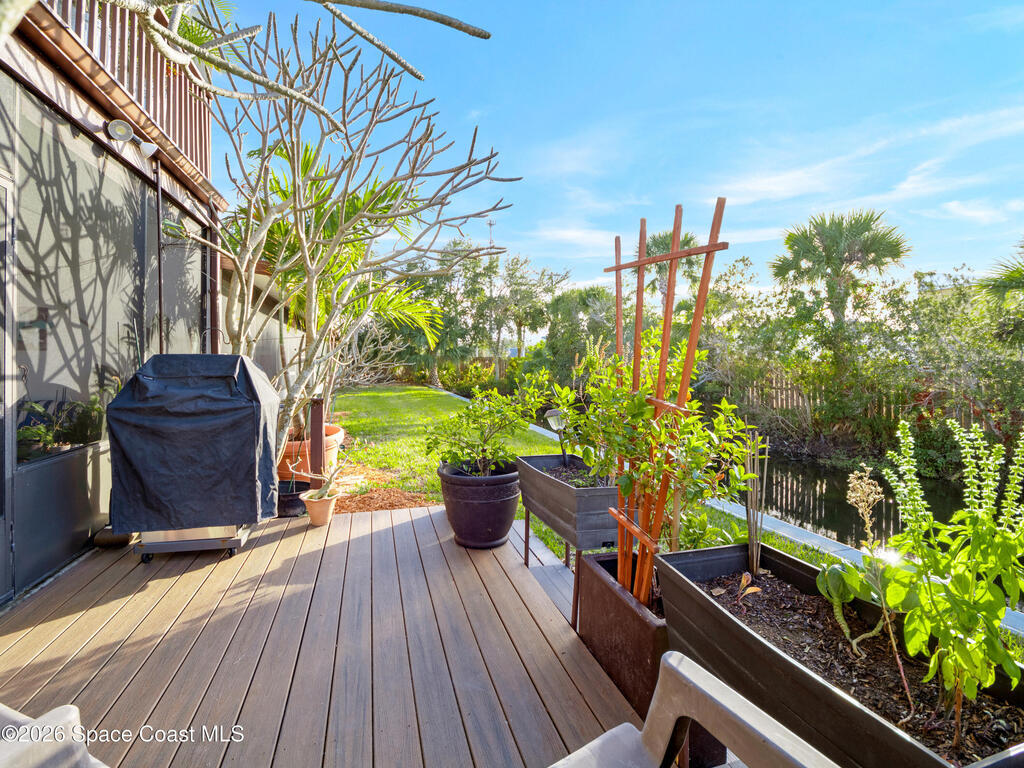 2305 Parkside Place, Indian Harbour Beach, FL 32937