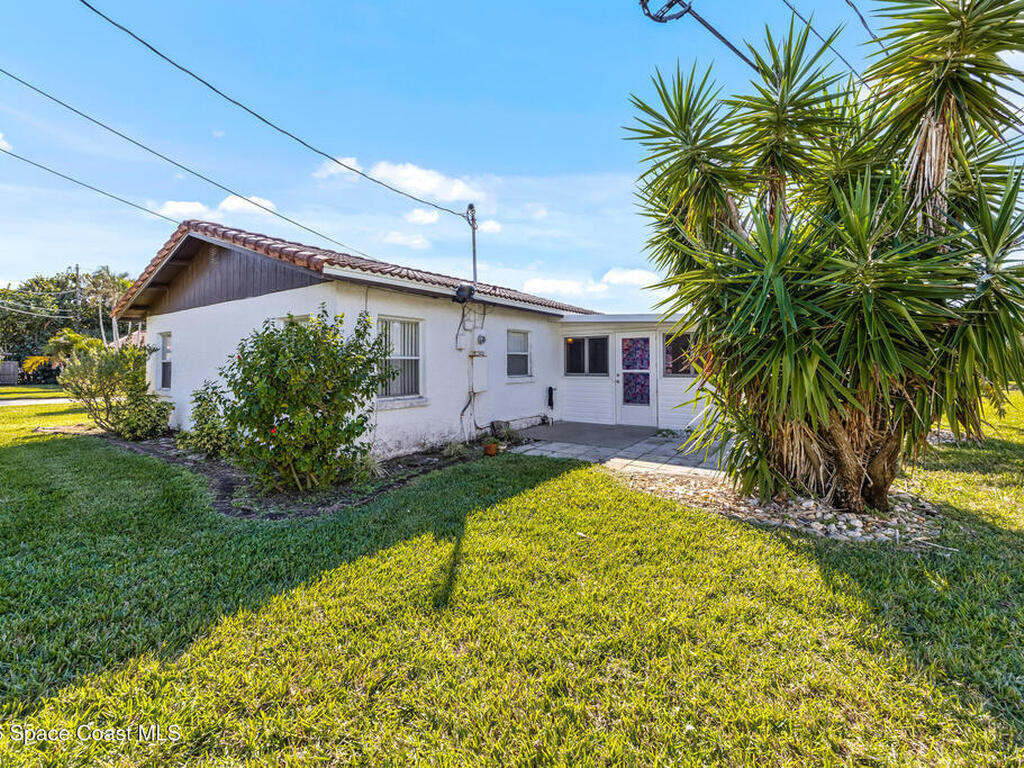 120 Hacienda, Indialantic, FL 32903