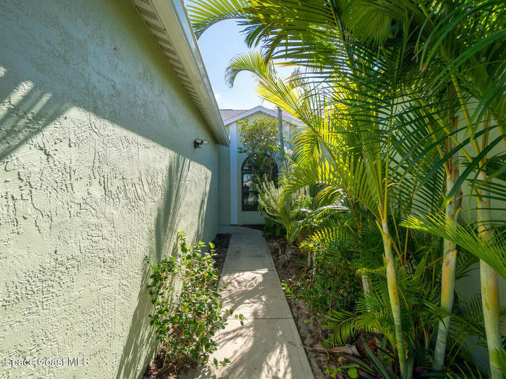 80 Anchor Drive, Indian Harbour Beach, FL 32937