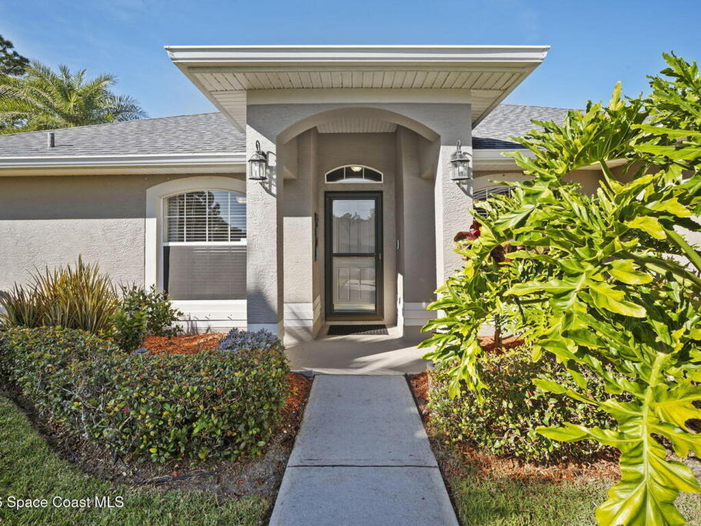 400 Helicon Avenue, Palm Bay, FL 32907
