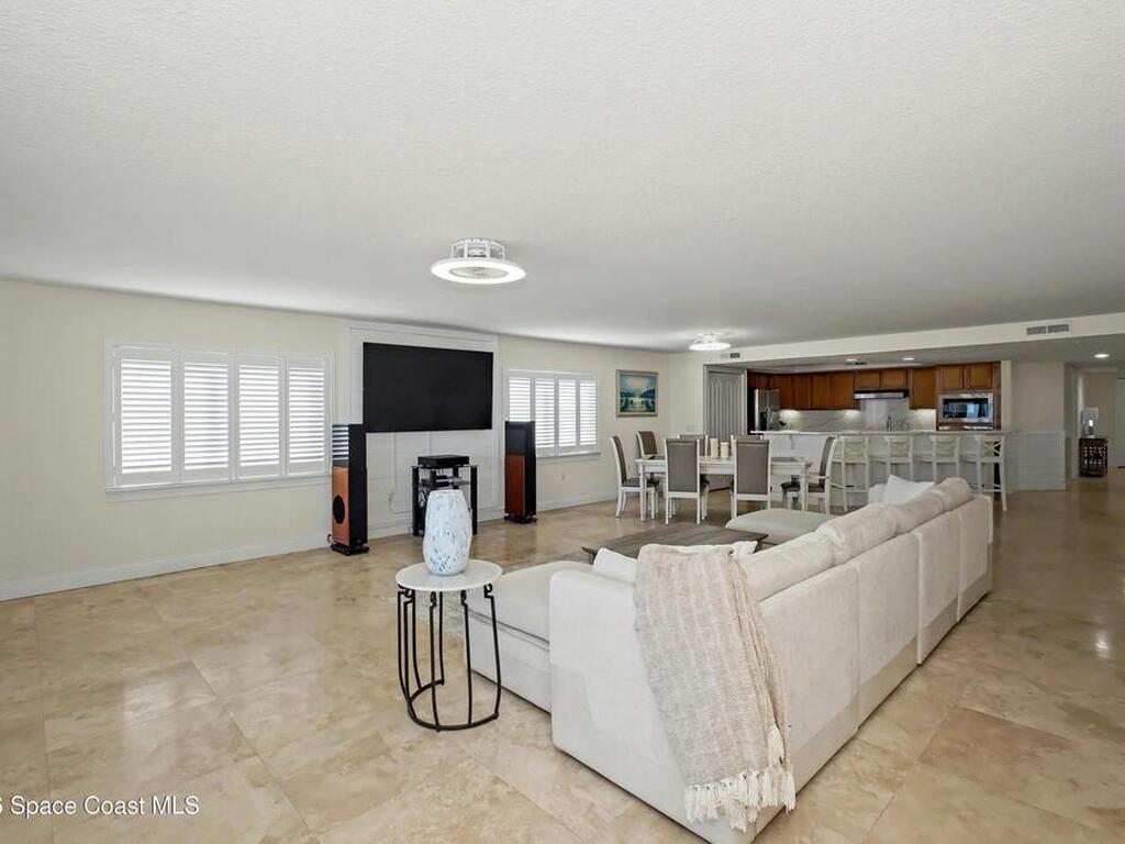 121 Lancha Circle, Satellite Beach, FL 32937