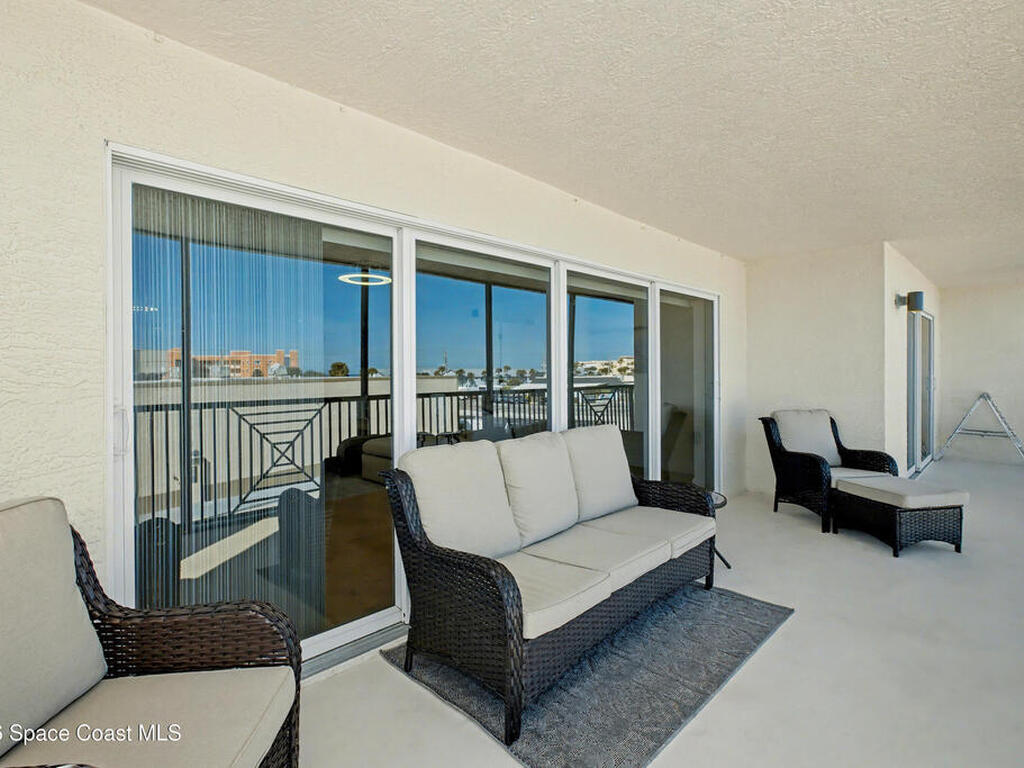 121 Lancha Circle, Satellite Beach, FL 32937