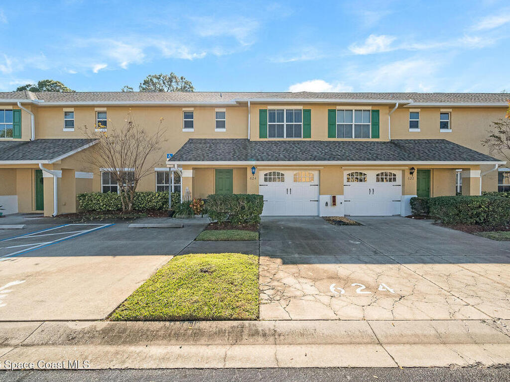 624 Cedar Side Circle, Palm Bay, FL 32905