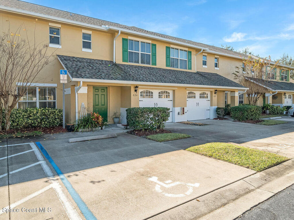624 Cedar Side Circle, Palm Bay, FL 32905
