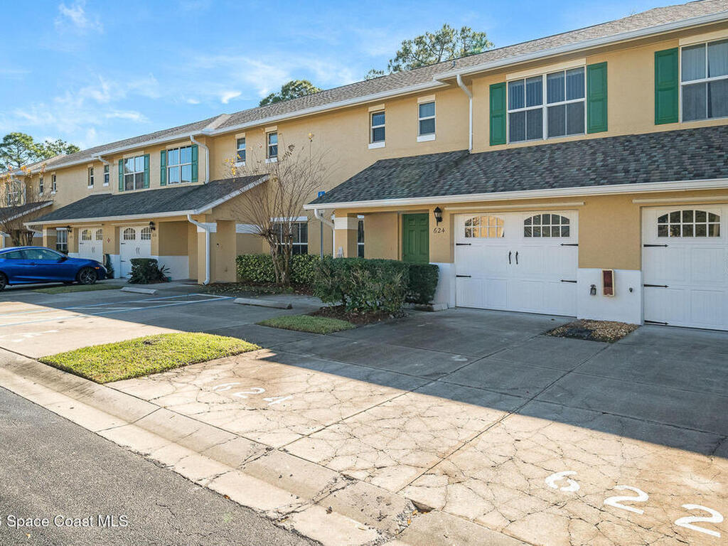 624 Cedar Side Circle, Palm Bay, FL 32905