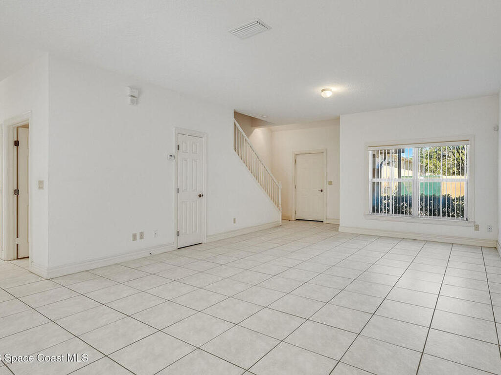 624 Cedar Side Circle, Palm Bay, FL 32905