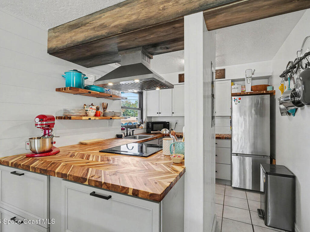 1225 N Wickham Road, Melbourne, FL 32935