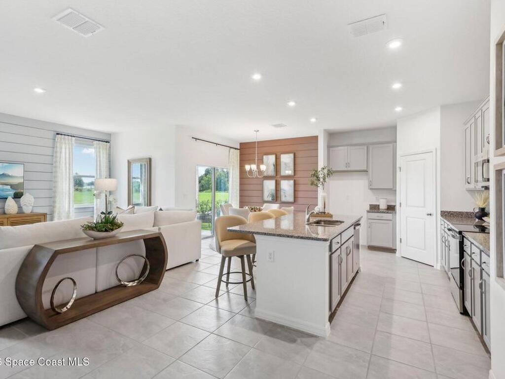 1015 Connolly Lane, Palm Bay, FL 32905