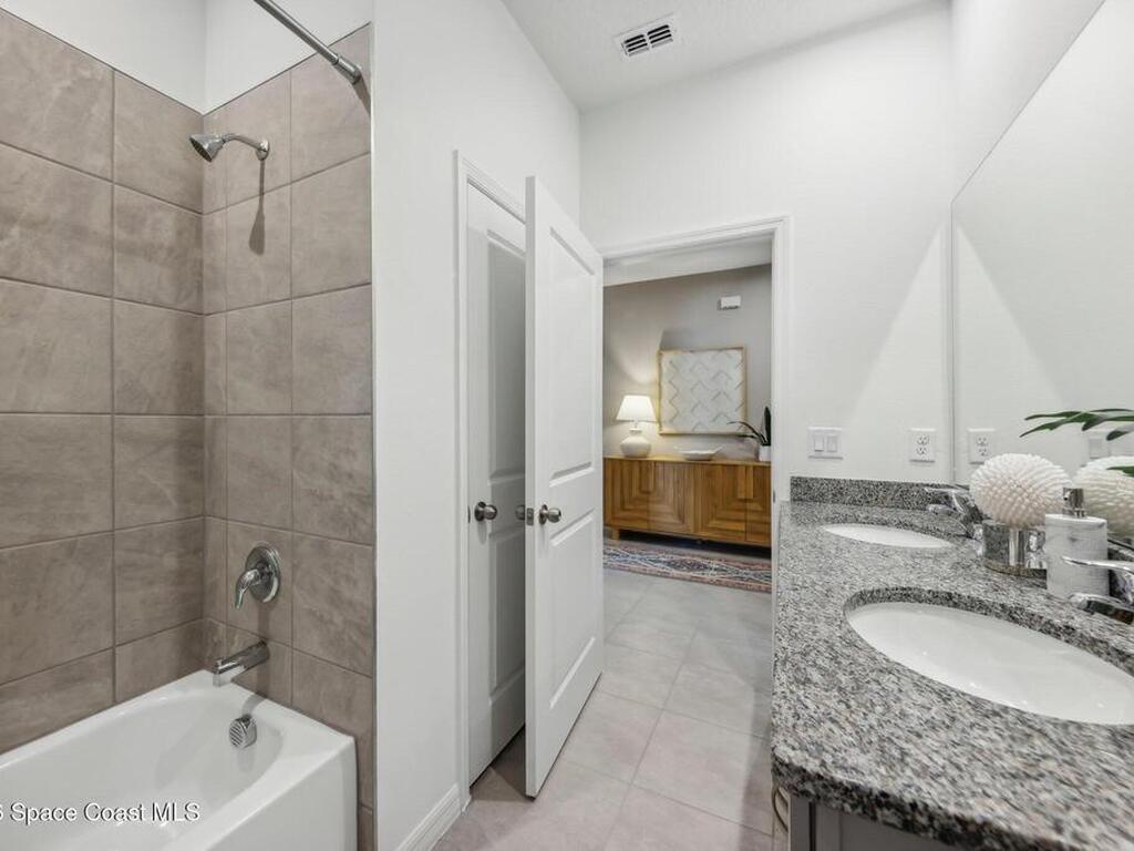 1015 Connolly Lane, Palm Bay, FL 32905