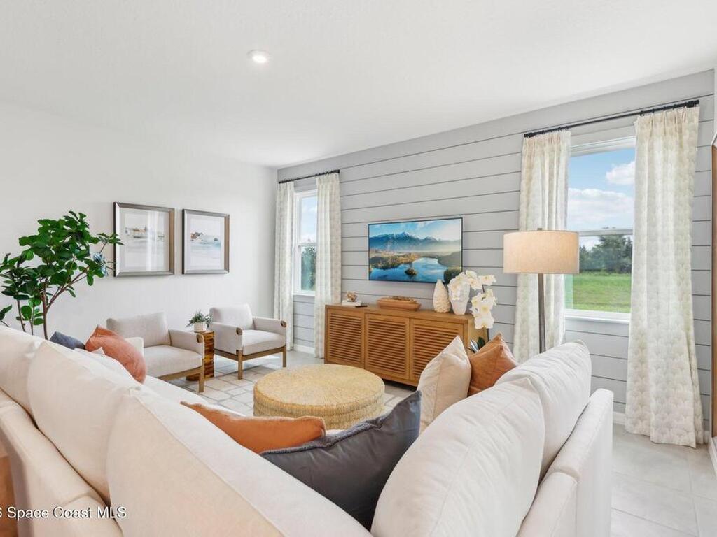 1015 Connolly Lane, Palm Bay, FL 32905