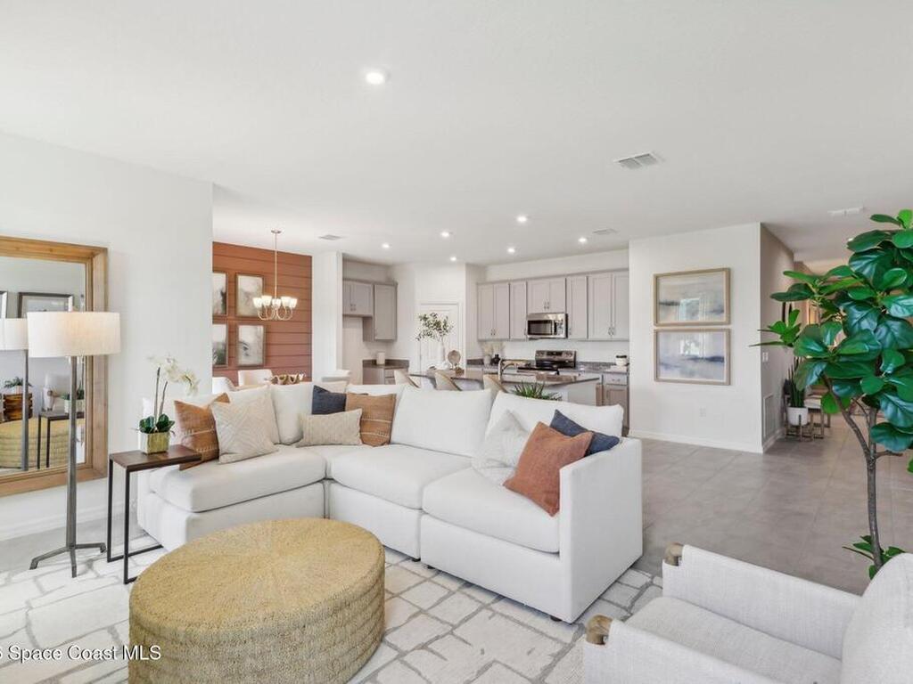 1015 Connolly Lane, Palm Bay, FL 32905