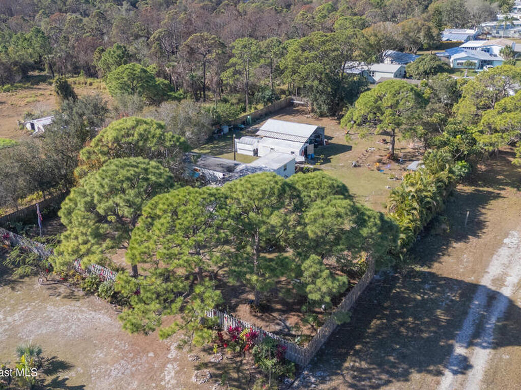 8280 Pine Ridge Trail, Sebastian, FL 32976