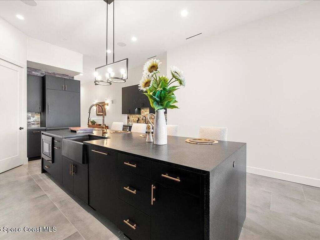 2765 N Highway A1a, Indialantic, FL 32903