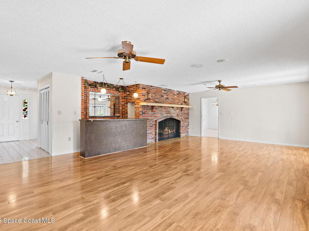 835 Sunswept Road, Palm Bay, FL 32905