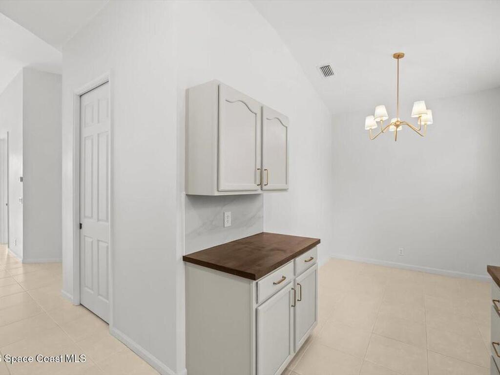 8406 Mulligan Circle, Port St. Lucie, FL 34986