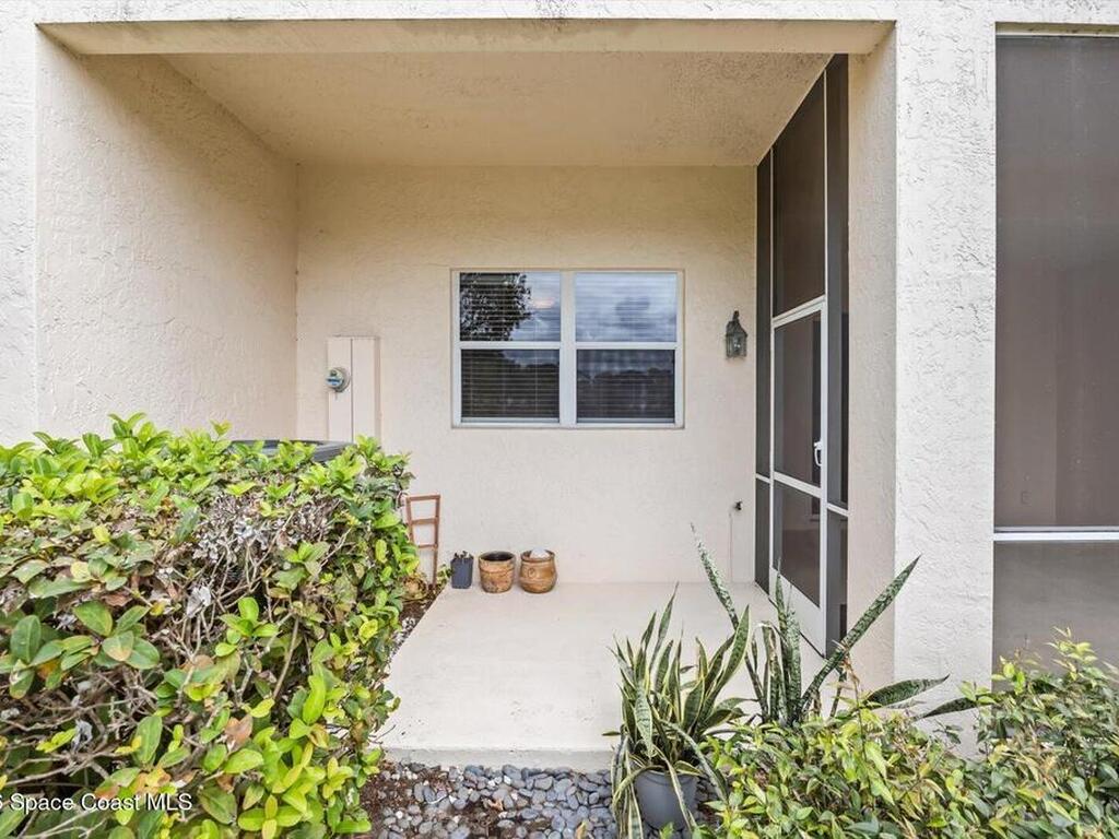 8406 Mulligan Circle, Port St. Lucie, FL 34986