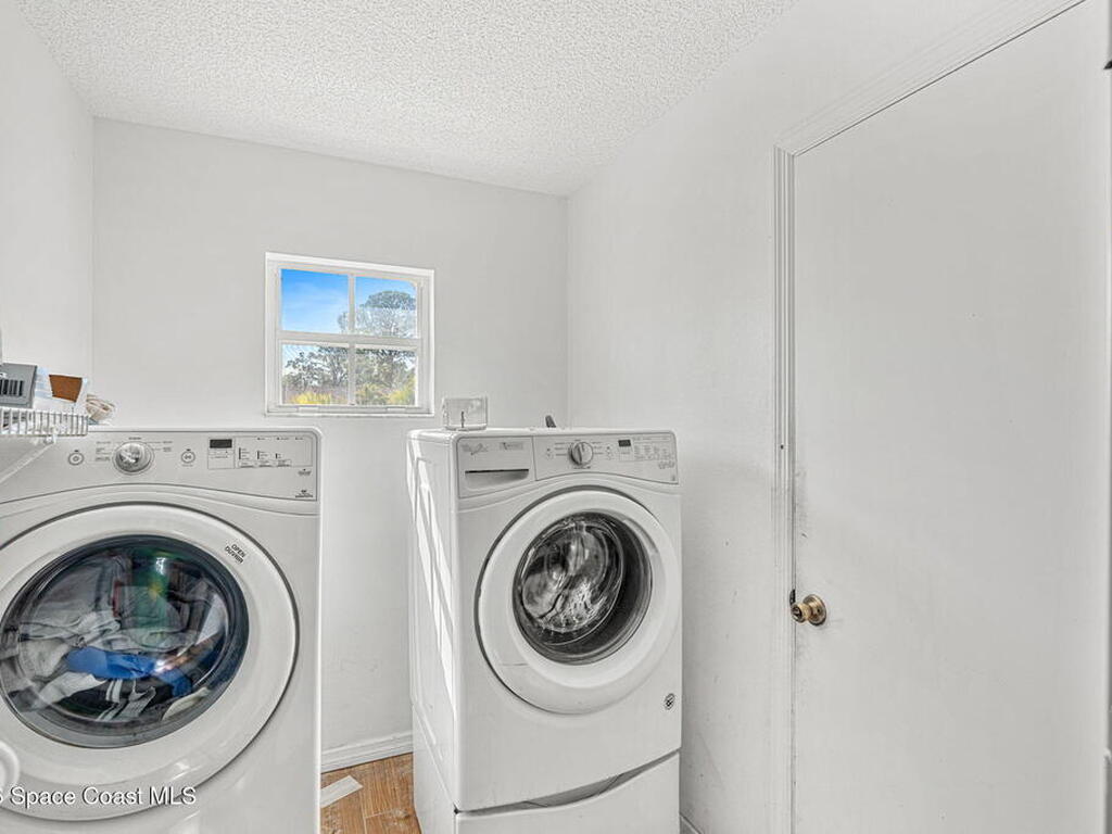 1543 Heartwellville Street, Palm Bay, FL 32907