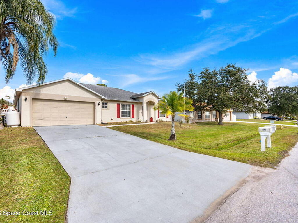 1543 Heartwellville Street, Palm Bay, FL 32907