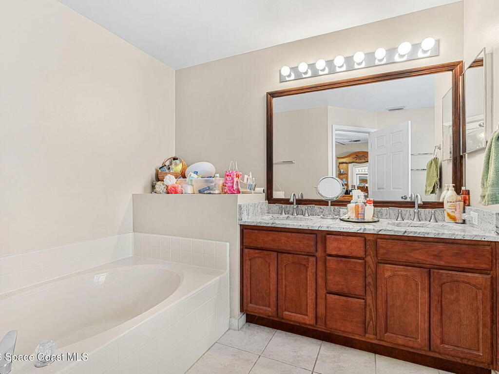 1543 Heartwellville Street, Palm Bay, FL 32907