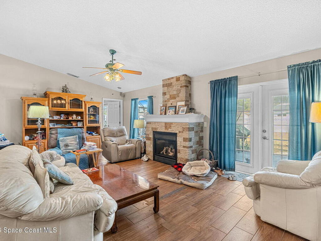 1543 Heartwellville Street, Palm Bay, FL 32907