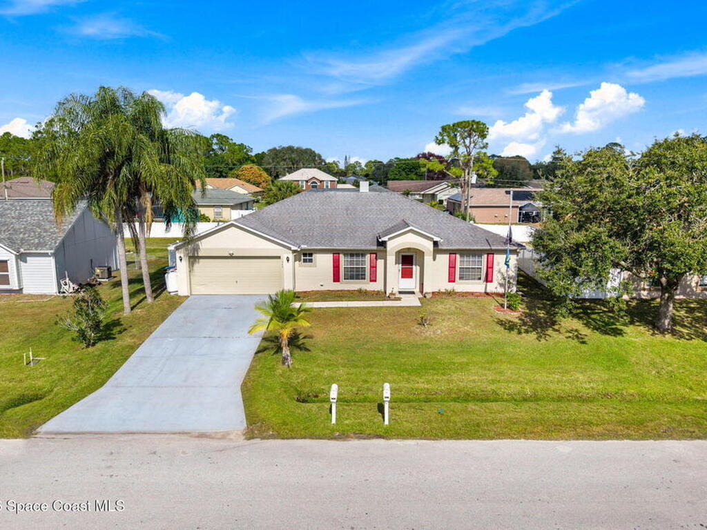 1543 Heartwellville Street, Palm Bay, FL 32907