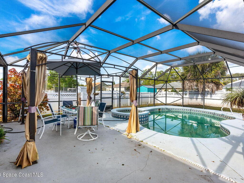 1543 Heartwellville Street, Palm Bay, FL 32907