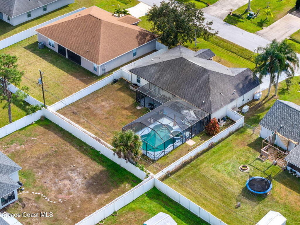 1543 Heartwellville Street, Palm Bay, FL 32907