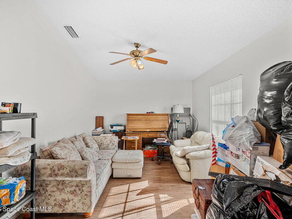 1543 Heartwellville Street, Palm Bay, FL 32907