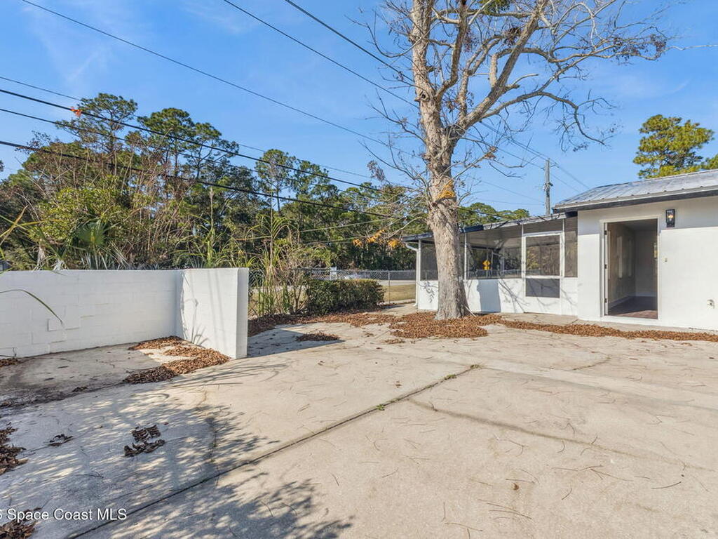 1070 N Libby Court, Daytona Beach, FL 32117