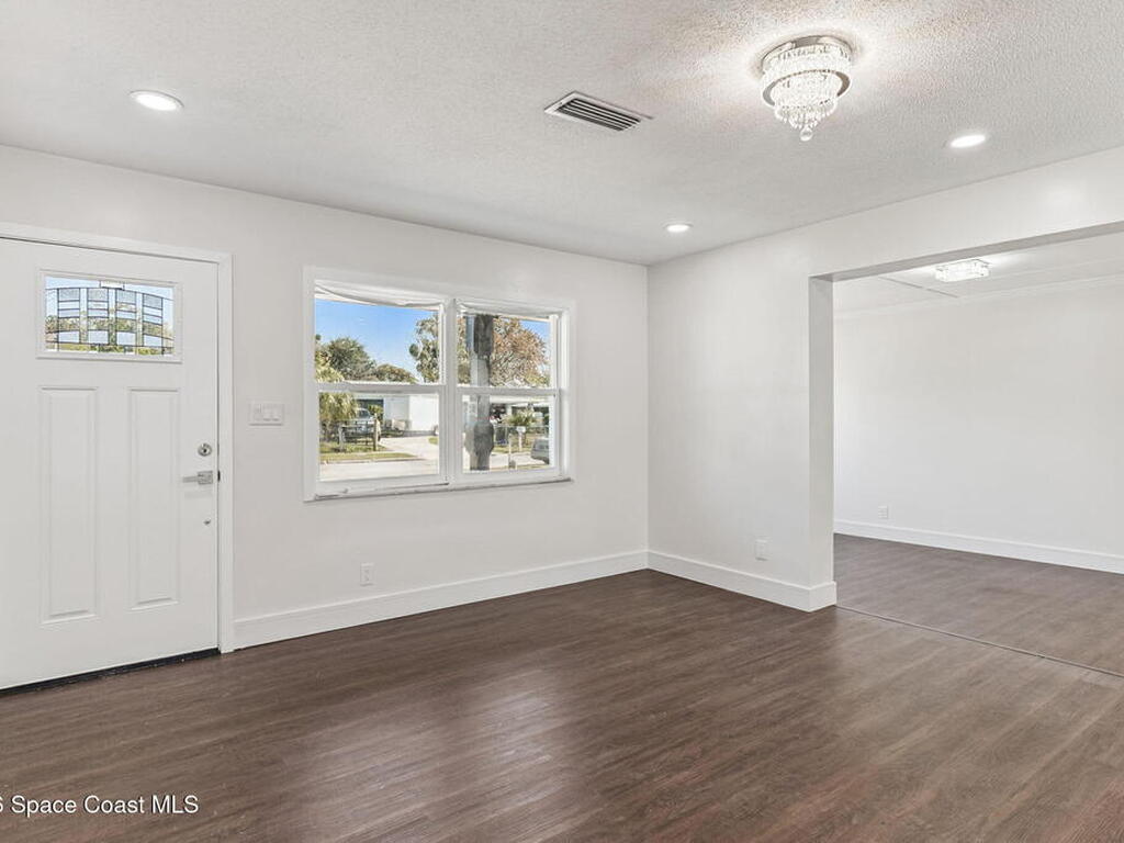 1070 N Libby Court, Daytona Beach, FL 32117