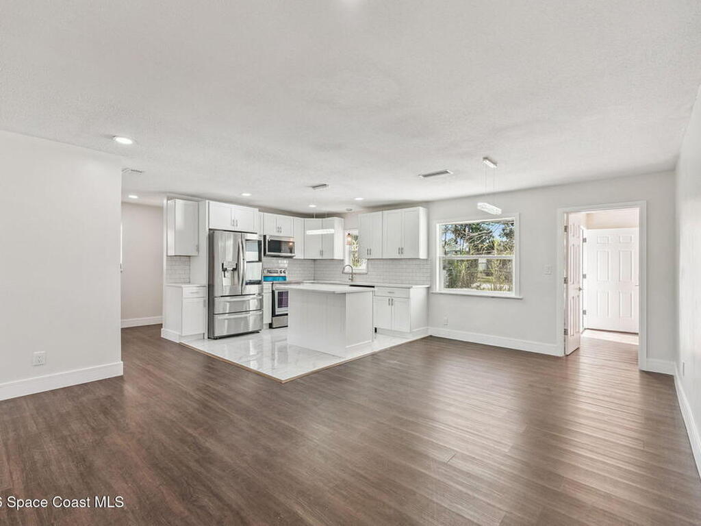 1070 N Libby Court, Daytona Beach, FL 32117