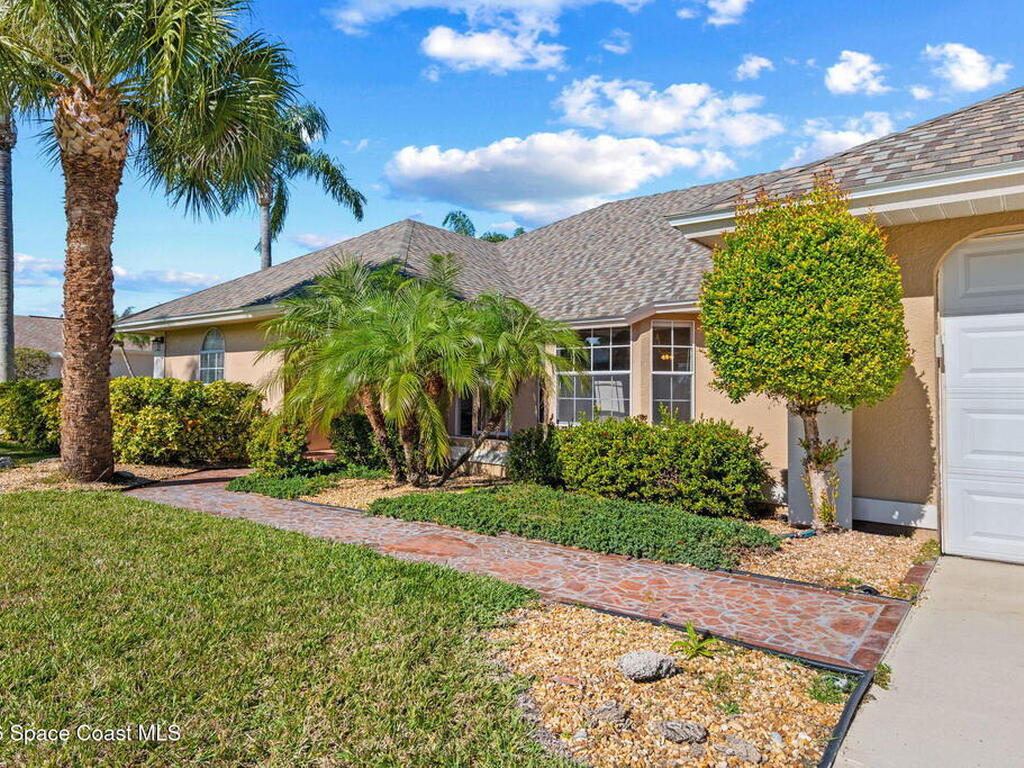 818 Spanish Wells Drive, Melbourne, FL 32940