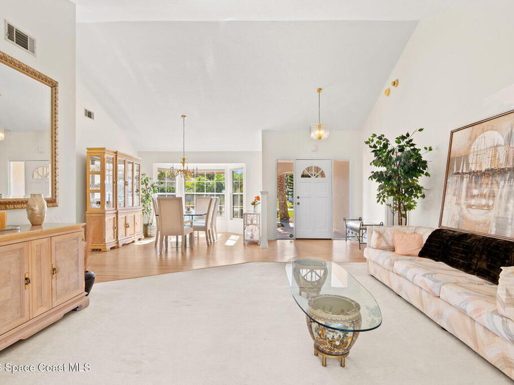 818 Spanish Wells Drive, Melbourne, FL 32940