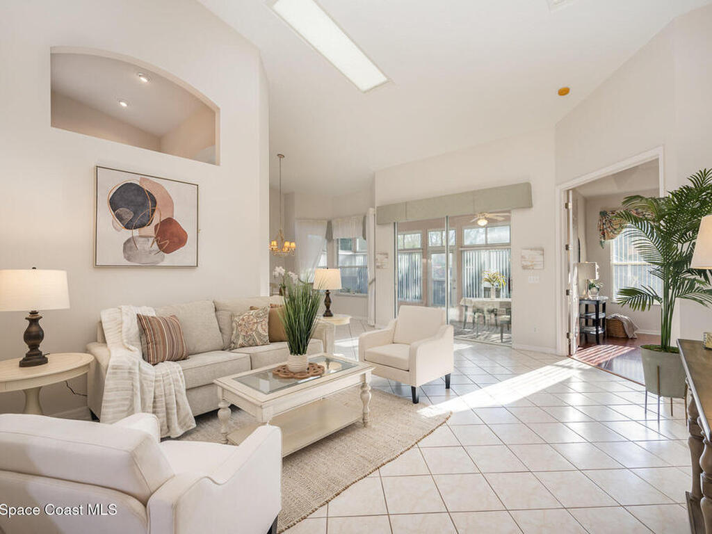 518 Renaissance Avenue, Melbourne, FL 32940