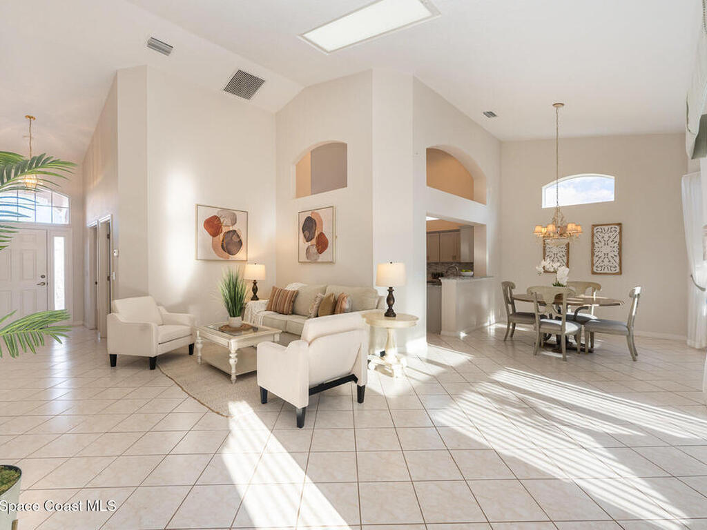 518 Renaissance Avenue, Melbourne, FL 32940