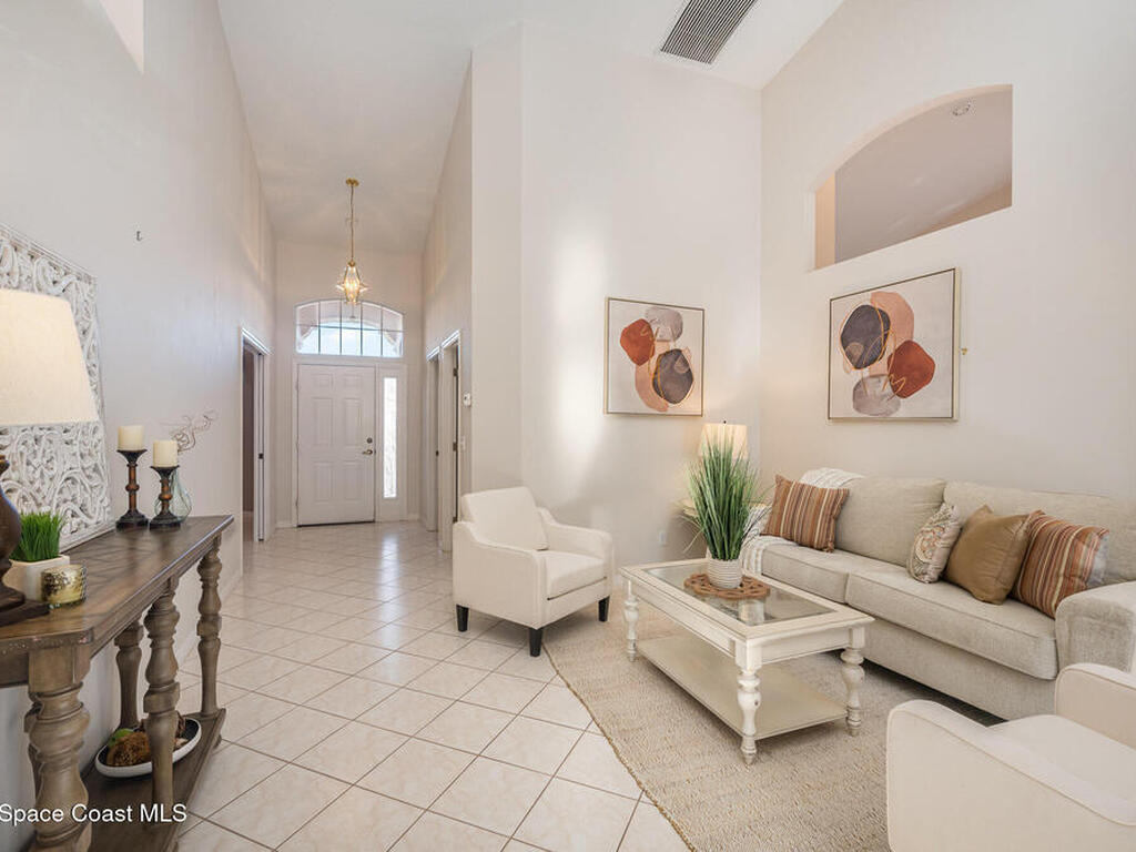 518 Renaissance Avenue, Melbourne, FL 32940