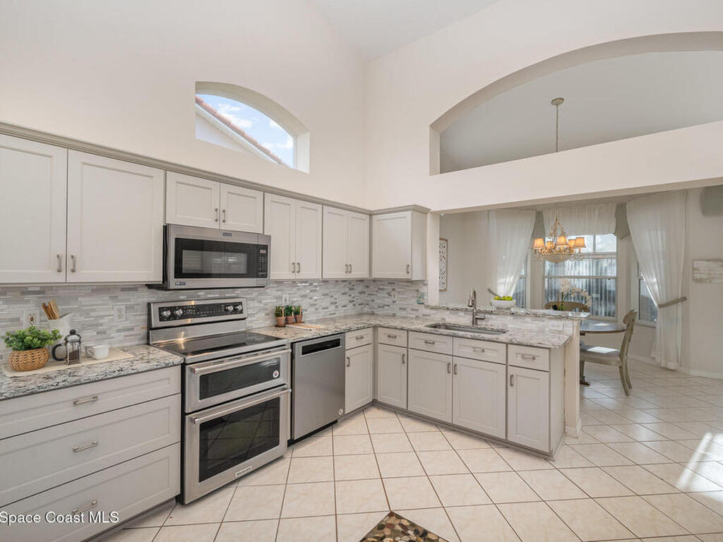 518 Renaissance Avenue, Melbourne, FL 32940