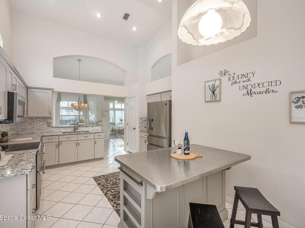 518 Renaissance Avenue, Melbourne, FL 32940