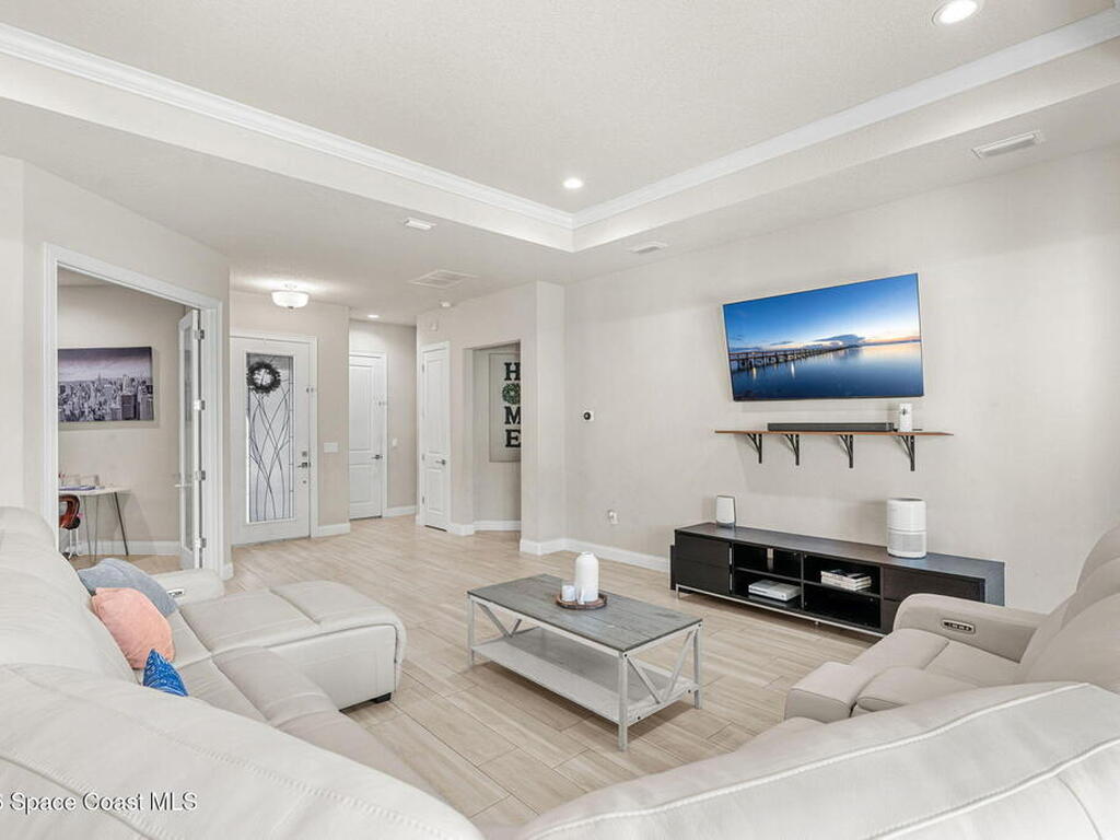 4065 Negal Circle, Melbourne, FL 32901