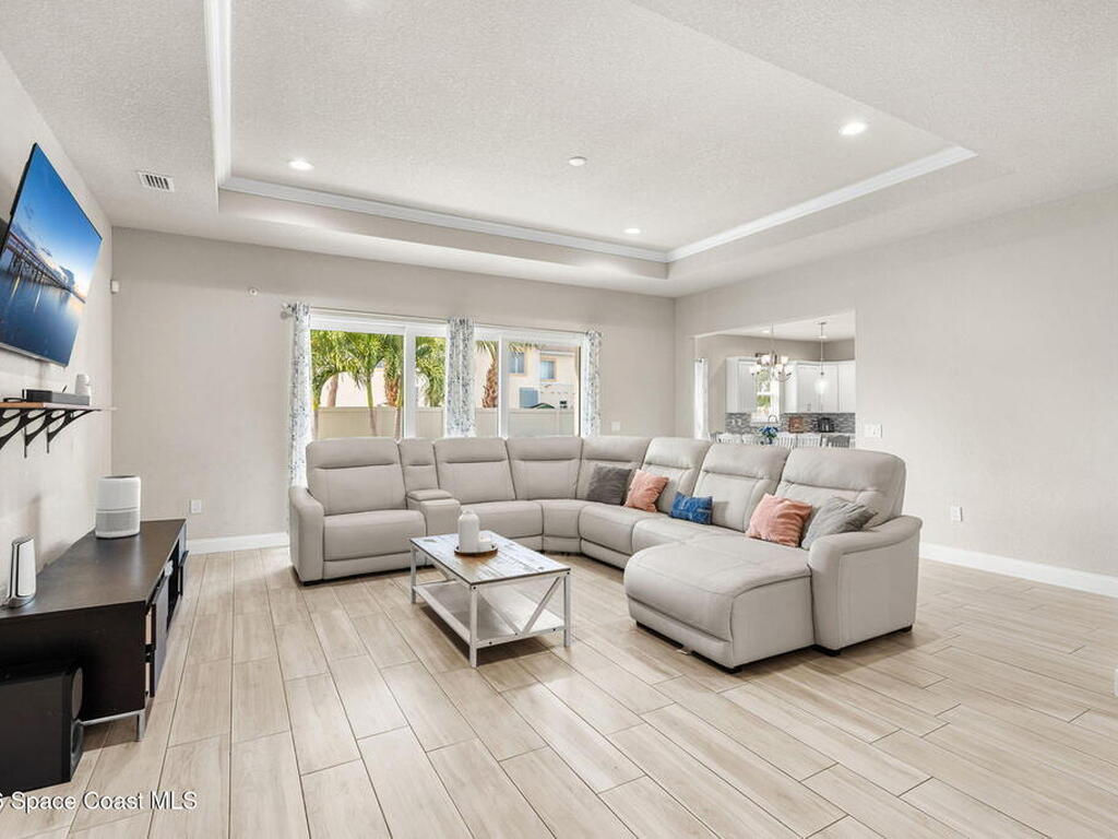 4065 Negal Circle, Melbourne, FL 32901