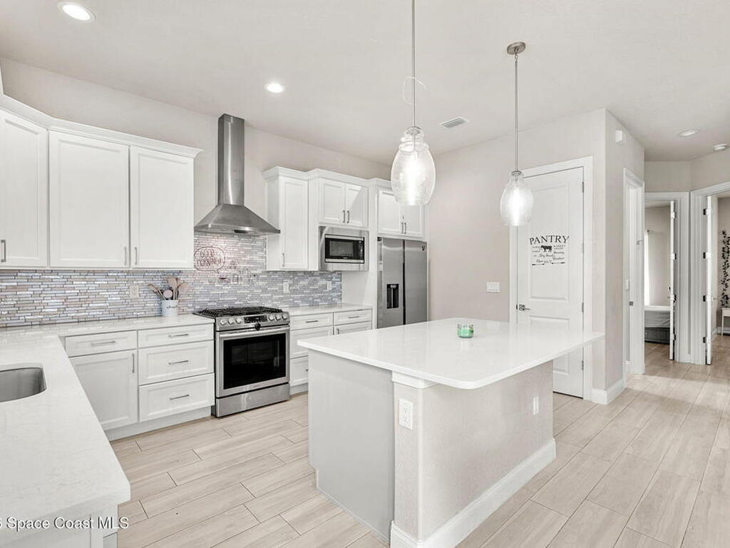 4065 Negal Circle, Melbourne, FL 32901