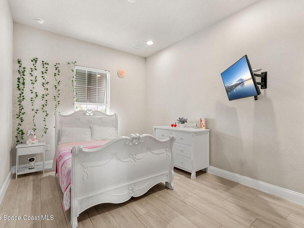 4065 Negal Circle, Melbourne, FL 32901